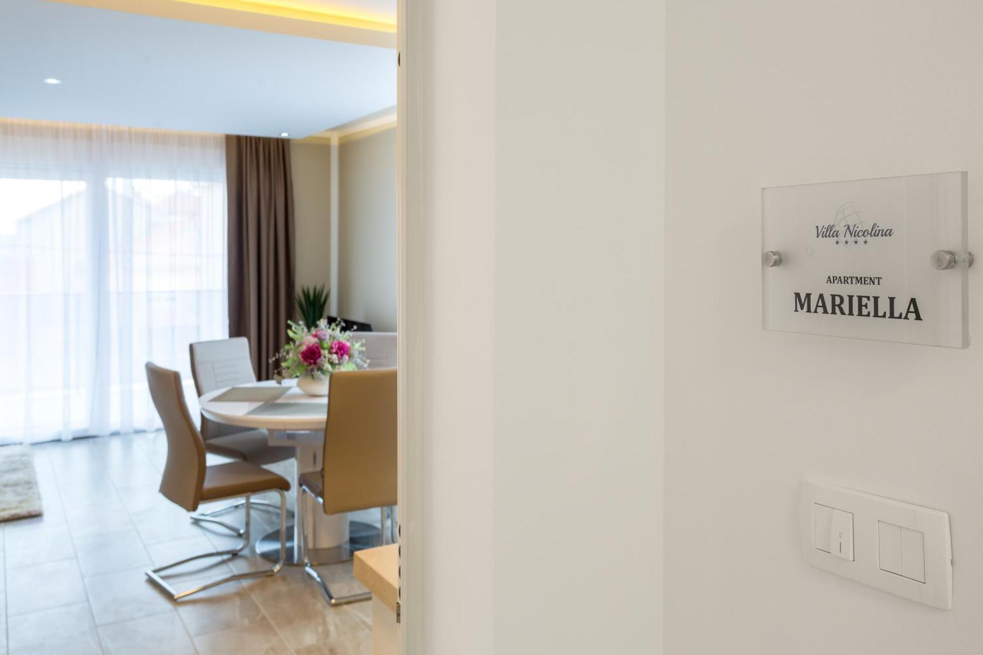 Villa Nicolina คาชเตลา ภายนอก รูปภาพ