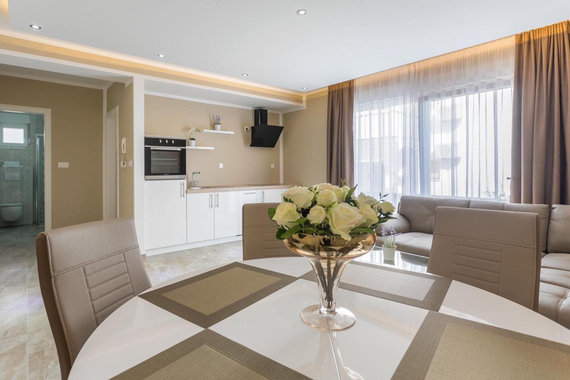 Villa Nicolina คาชเตลา ภายนอก รูปภาพ