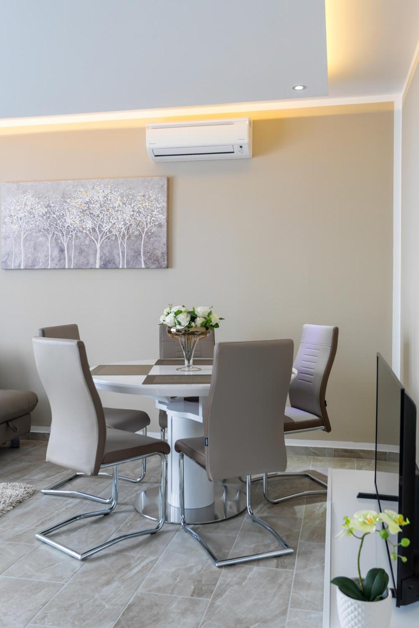 Villa Nicolina คาชเตลา ภายนอก รูปภาพ