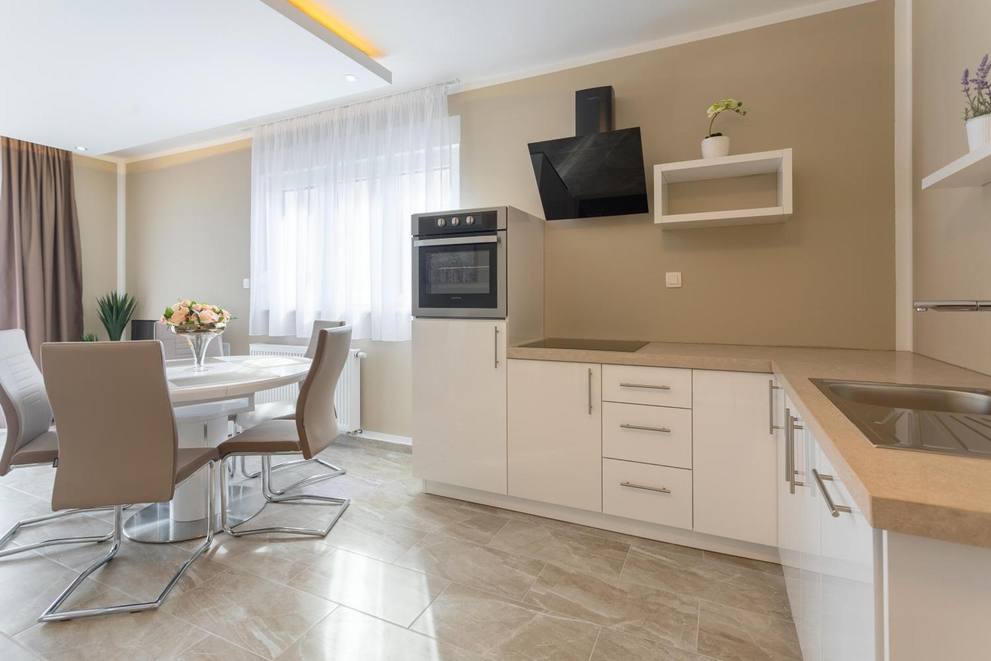 Villa Nicolina คาชเตลา ภายนอก รูปภาพ